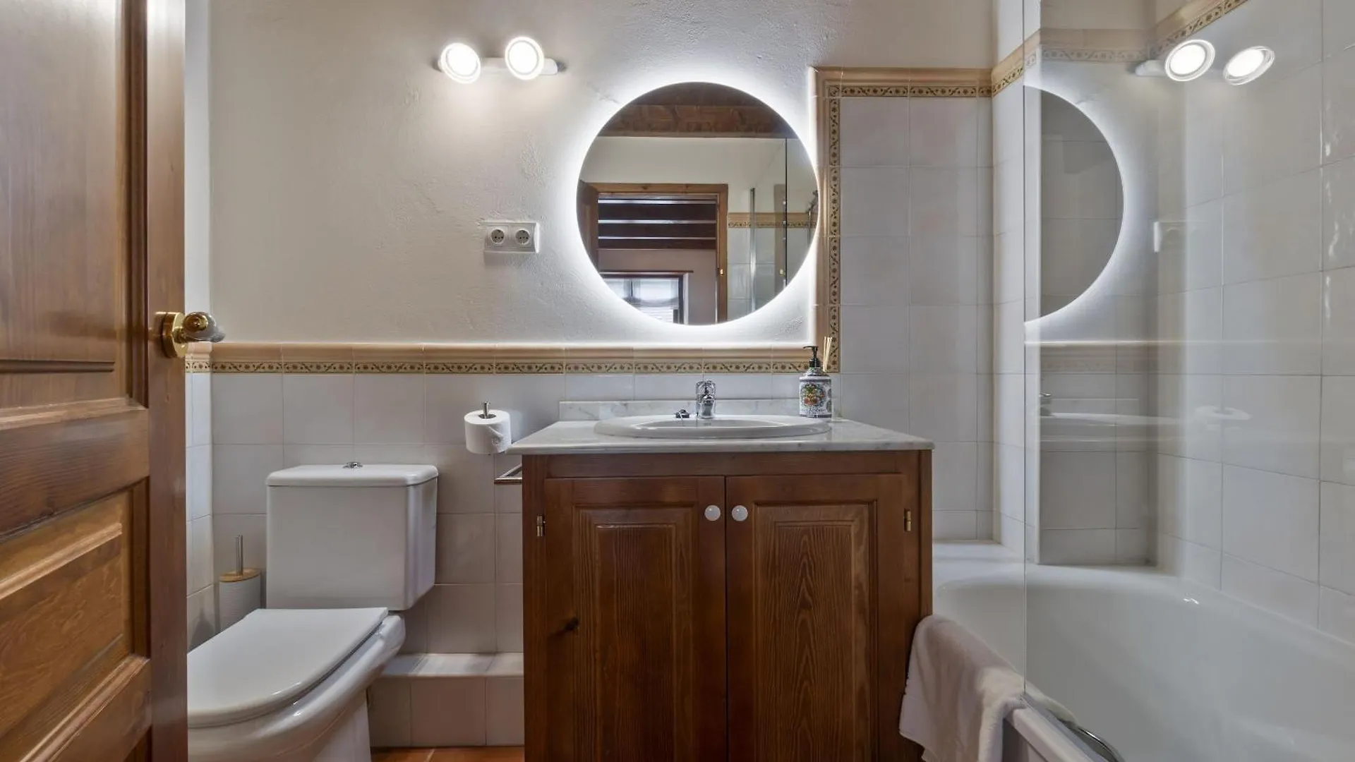 Apartment Luderna - Apartamento Con Terraza Rouche Arties
